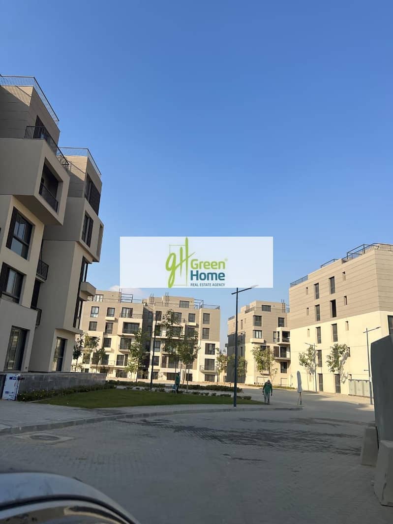 10 e7dec2ca-2a1e-4a74-9257-ada639d90f22. jpg