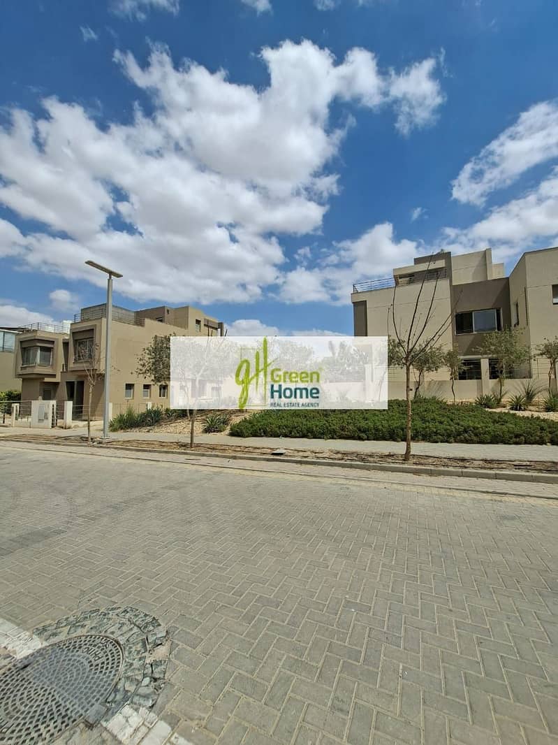 12 WhatsApp Image 2026-01-04 at 22.52. 46 (1). jpeg