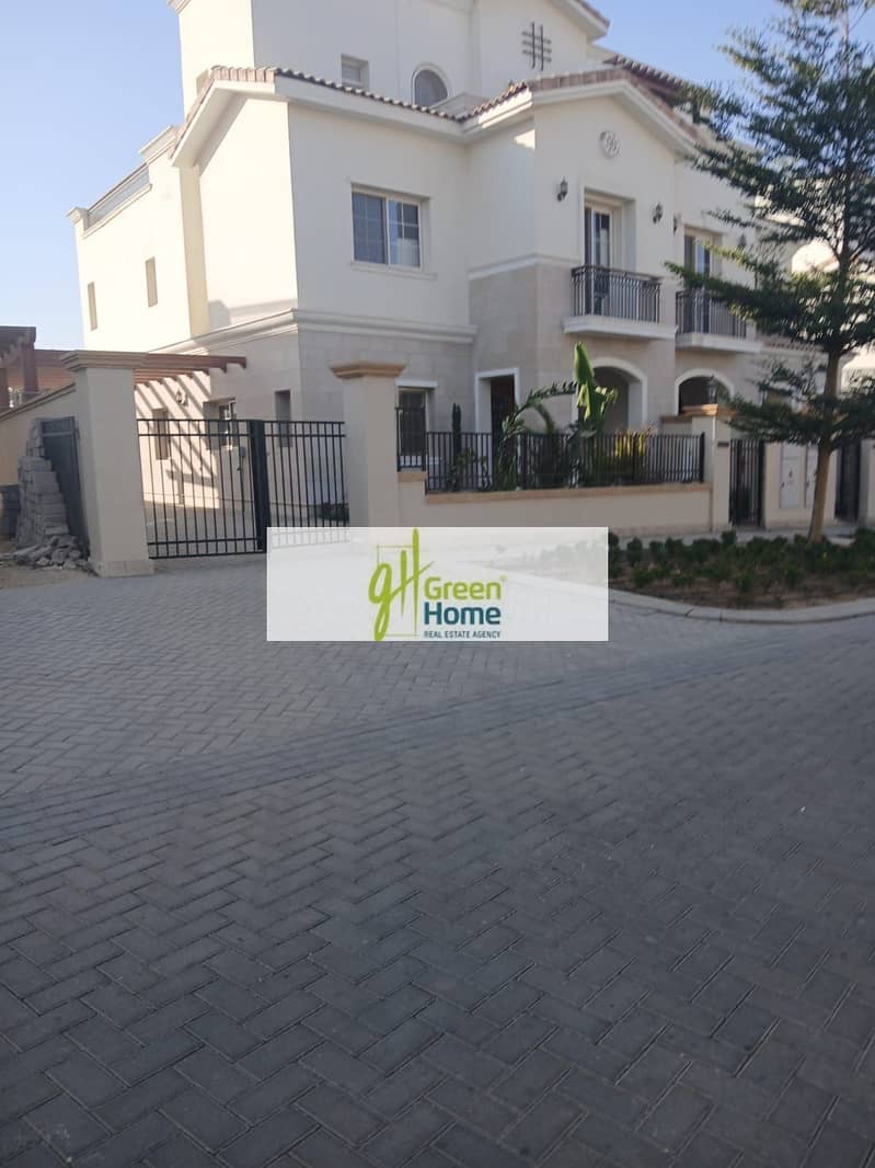 9 6cd6ec1b-8b52-4a59-a7fb-ea451c50de42. jpg