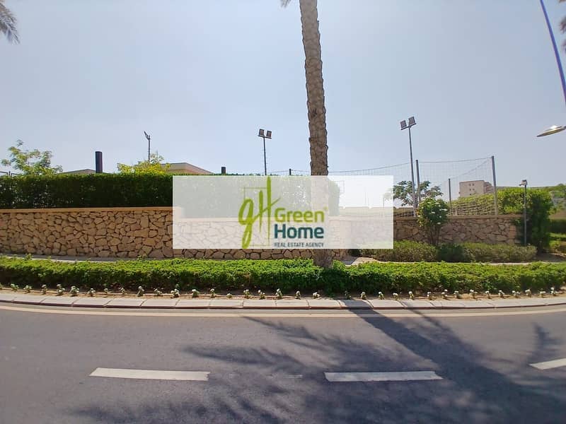 10 fb119f13-c644-4a3c-9951-864fa47fa9f0. jpg