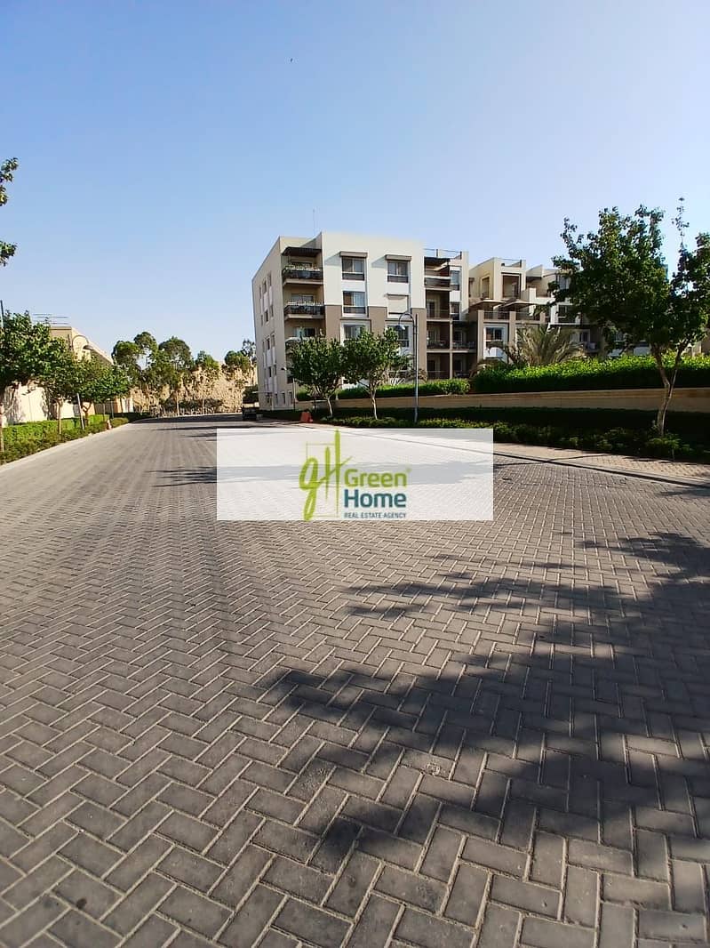 8 2e306bae-5d43-4cc3-bfa0-4b311b932027. jpg