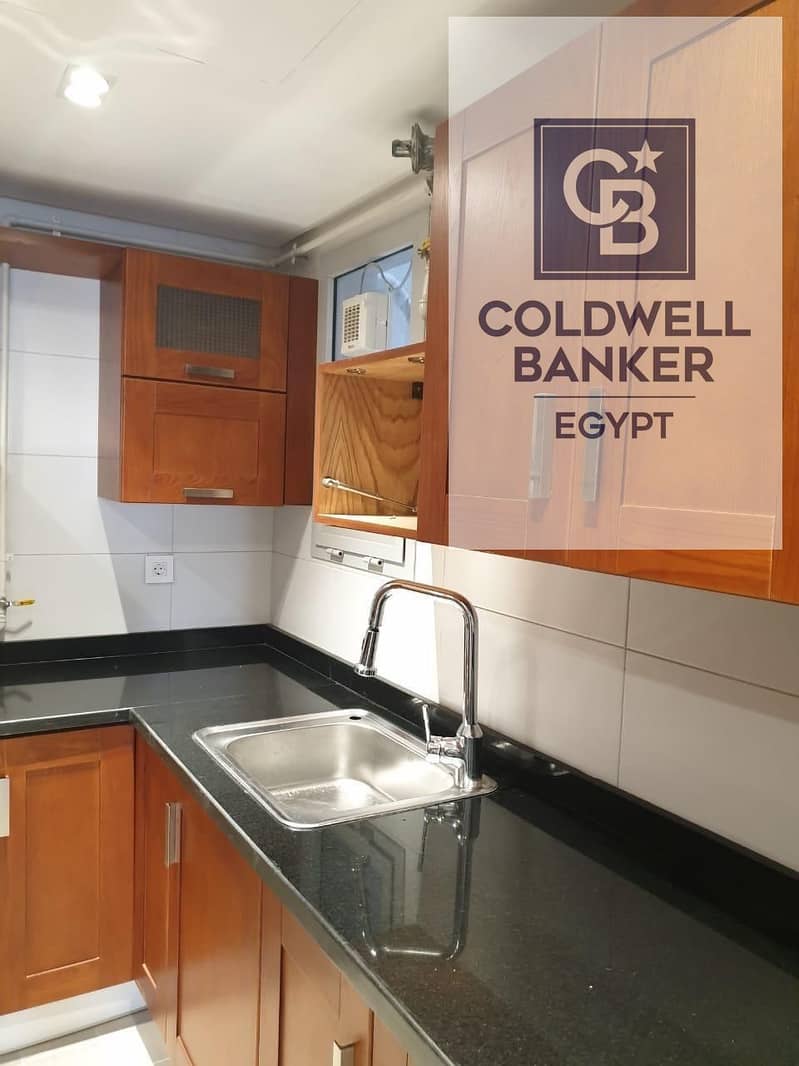 18 c0f392fa-5c4f-408d-9344-d72a6d94e60c. jpg