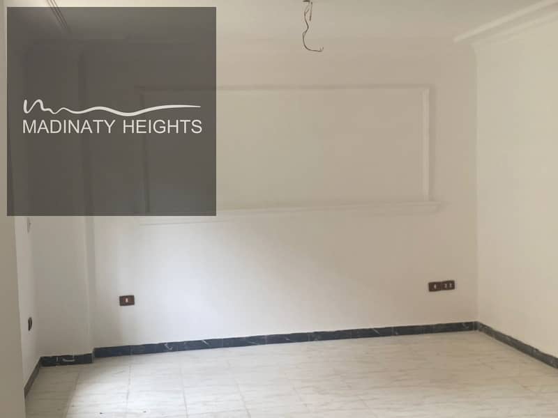 9 WhatsApp Image 2026-01-08 at 2.15. 38 PM21323. jpeg