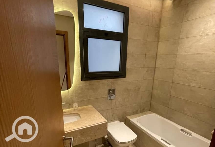 4 1f3a37d0-0b73-4ed2-846e-215cab4859c8. jpg