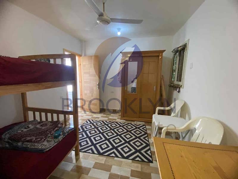 2 d0922d32-16fb-4a10-bc66-f31d7ff79be0. jpg