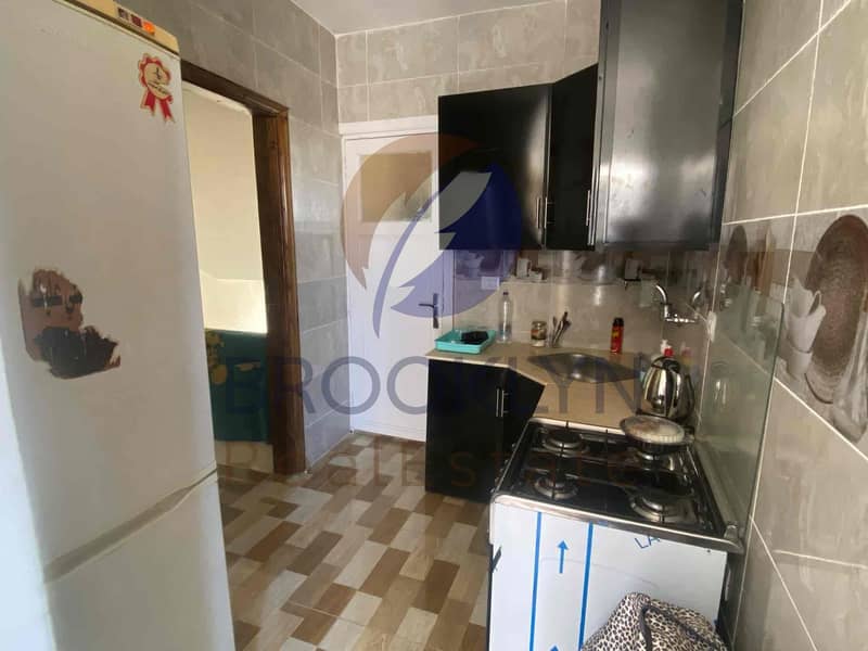 4 eab6586b-3b97-47d7-ac7f-9e2308d16fd6. jpg