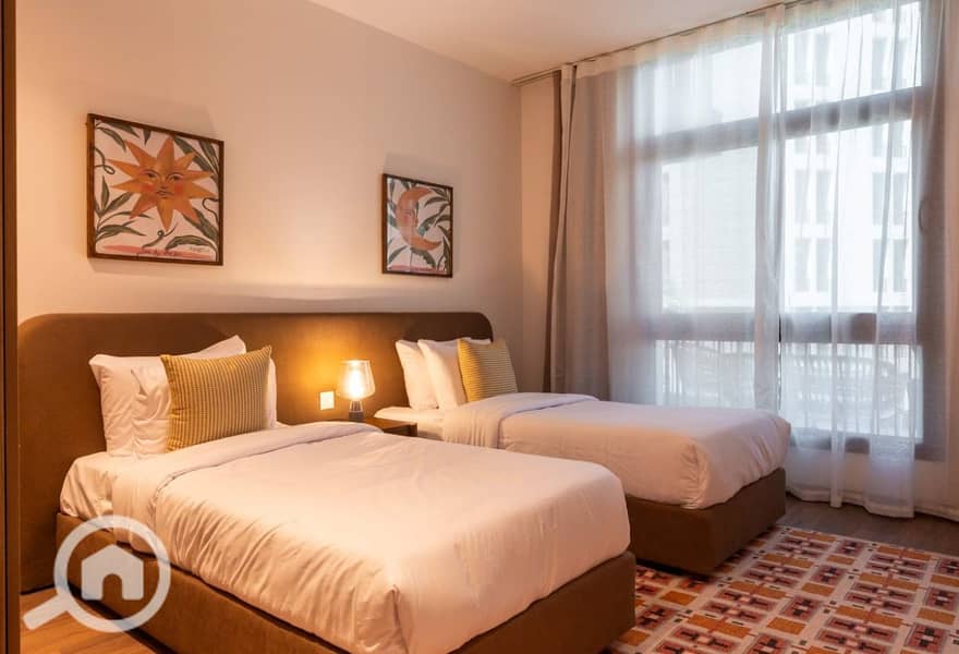 2 8bc2c759-f9b9-479e-99af-f79e66a1a171. jpg