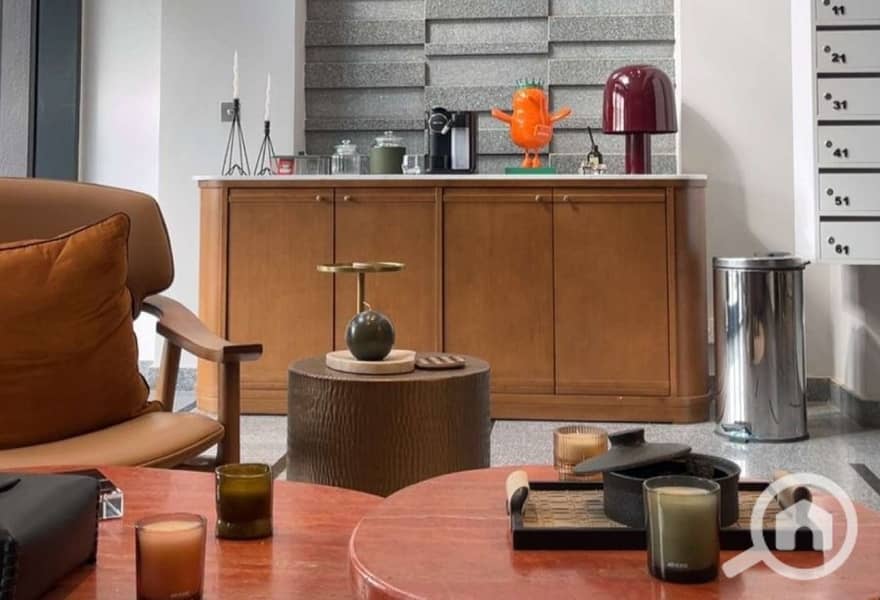 8 a11adb77-7bd8-414b-9e0d-5c495b5c8922. jpg