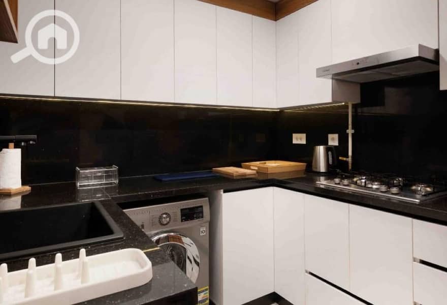 4 55bd89c5-aa8b-4f6d-8f5a-6a9f0a9c19aa. jpg