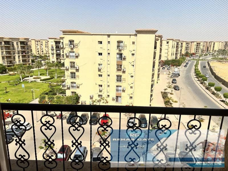 4 ebee9423-21aa-4bf0-bc0f-7f155366535e. jpg