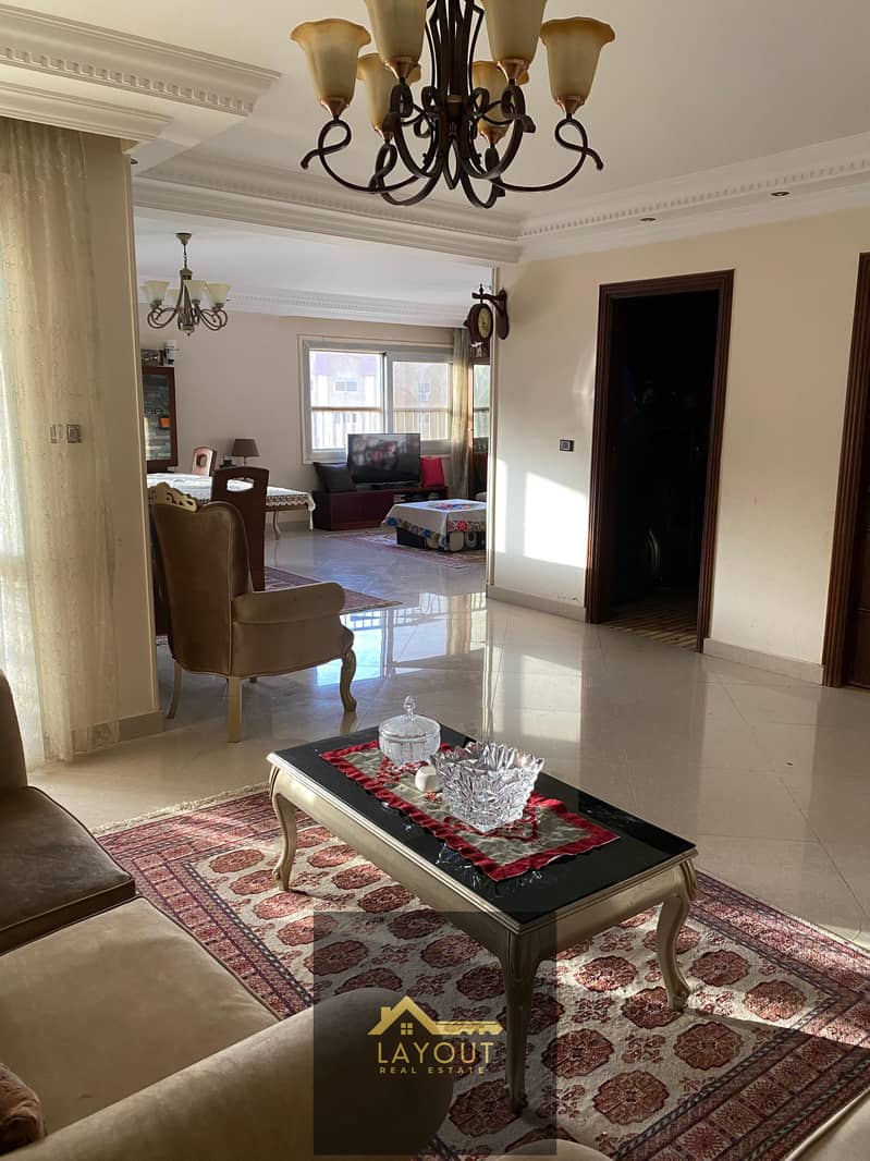 4 3b9b64bd-7be4-4f79-9543-517128e3403b. jpg