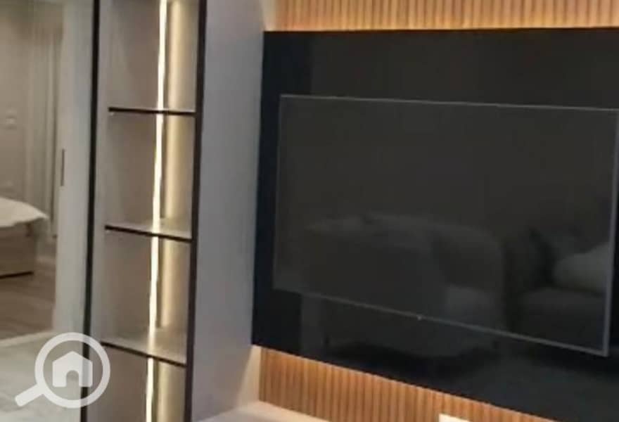 4 5f087881-b426-4036-8ed1-03f1e2fd6a83. jpg