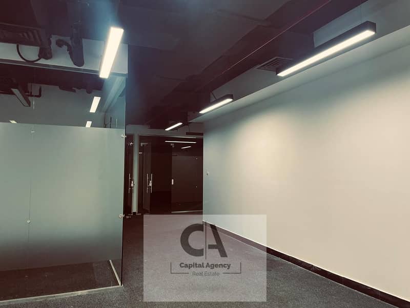 6 e386cc4b-c329-4803-8984-27d8901f3d84. jpg