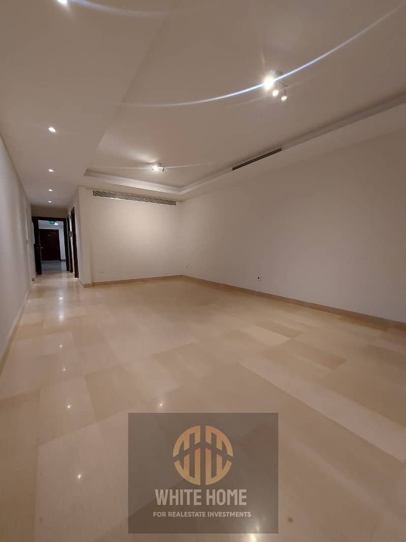 9 95751c5a-9b95-4f21-bbc7-d5f8af4989ed. jpeg