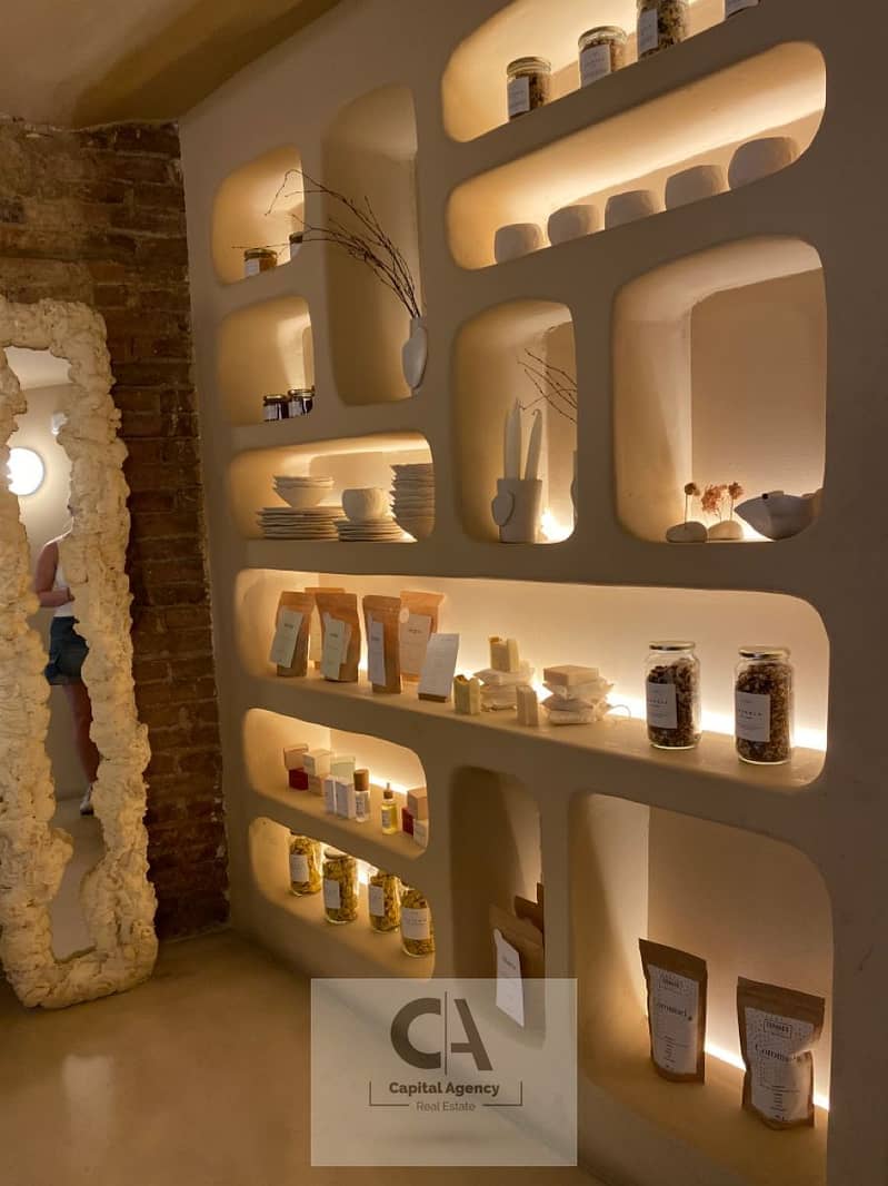 3 db97c0e4-7f6b-4d99-9148-601ace62a1ed. jpg