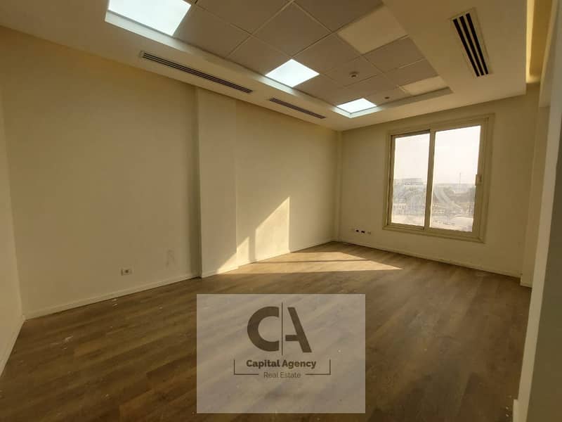 3 c105dd36-4507-40ba-99b7-99c10ca81119. jpg