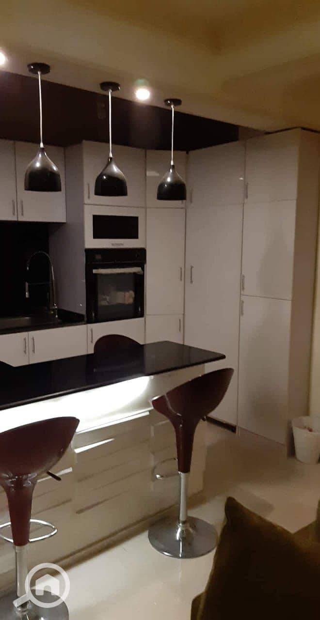 4 3ce5c73f-9c98-45c4-a82b-31fdd64fe87a. jpg