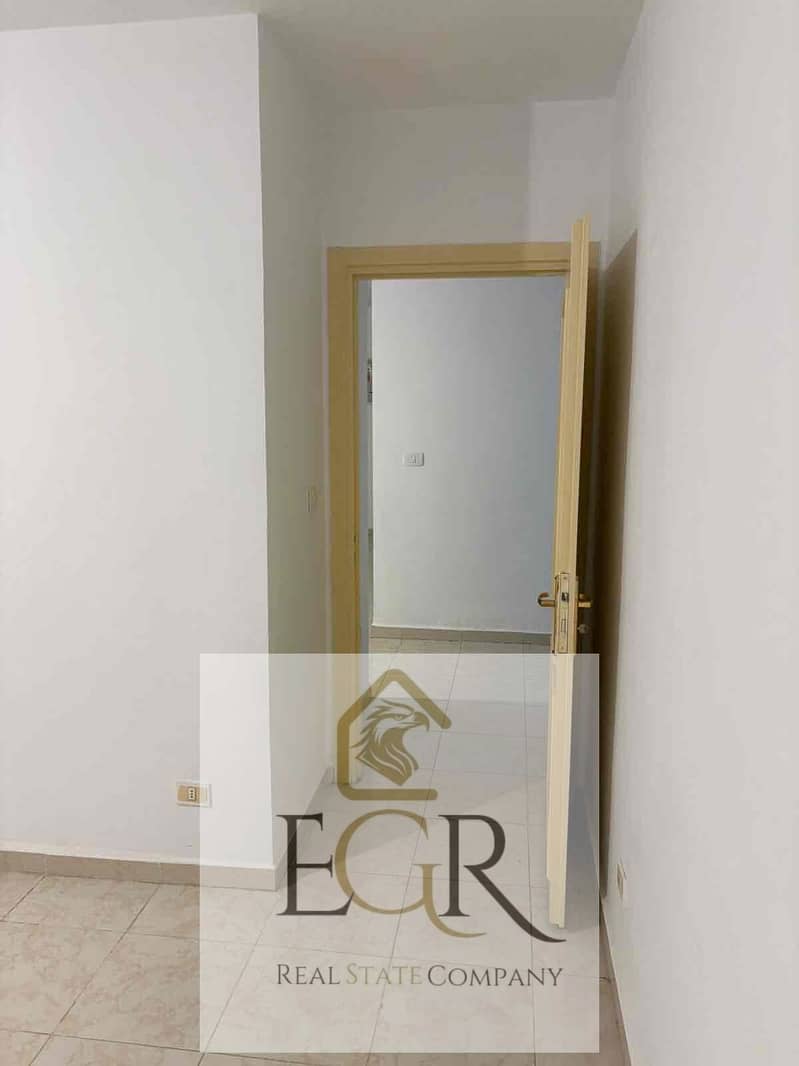 2 1933a7c9-86bb-47e3-adb8-b9e7831bcac7. jpg