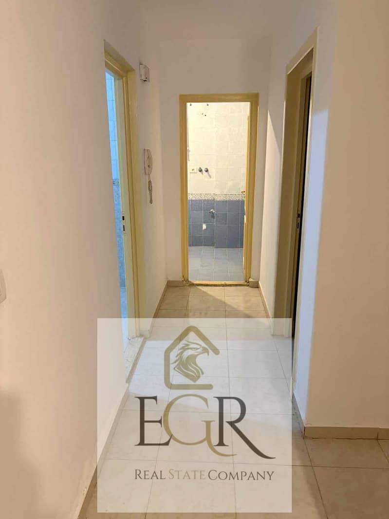 4 ce02f096-fc79-4914-9bf4-52d770136a05. jpg