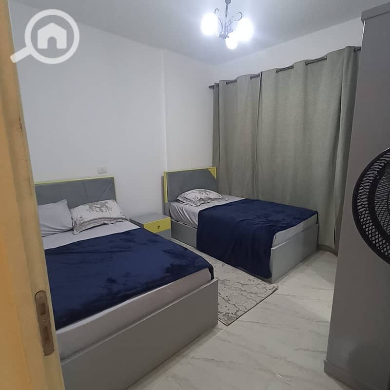 9 d82d2b31-d457-4b56-bf6a-8a07c54d1fc5. jpeg