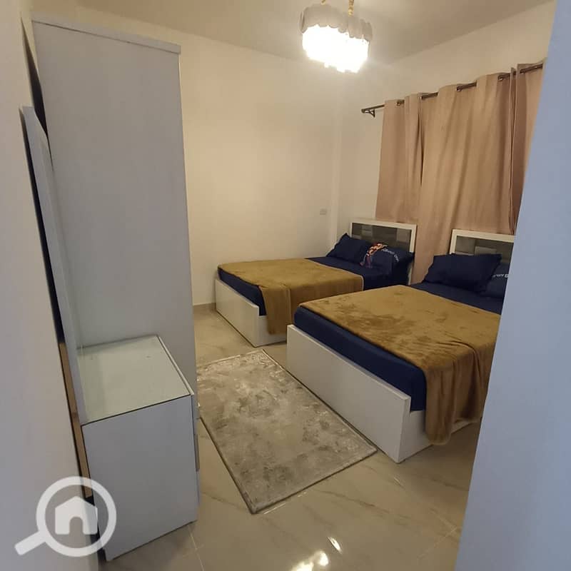 10 dc332dc2-6ef9-4859-aecc-69a9d65580fc. jpeg