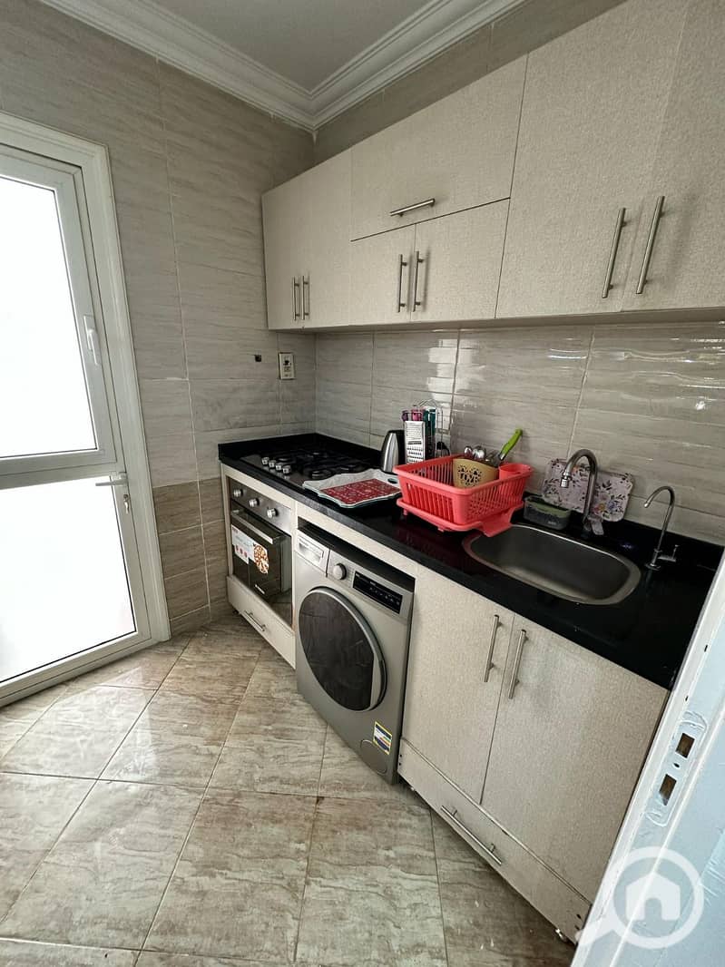 9 cbac0a49-7c31-4fee-bf60-525e1c57e25b. jpeg