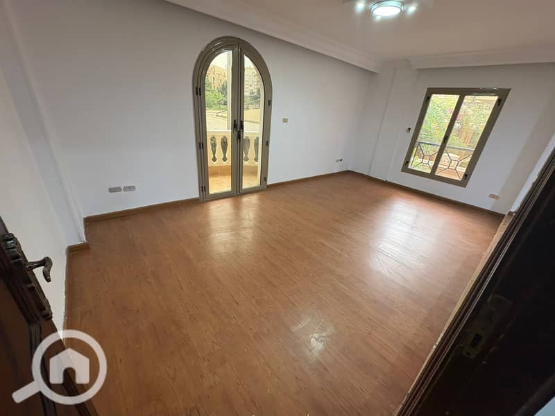 5 ae9ef307-2551-4307-a2f6-50c4bd8cb9c5. jpeg