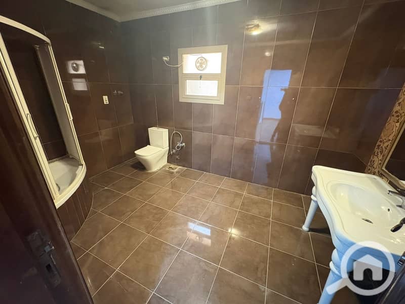 6 92ccf387-c746-4ef3-847b-160ce78a92b1. jpeg