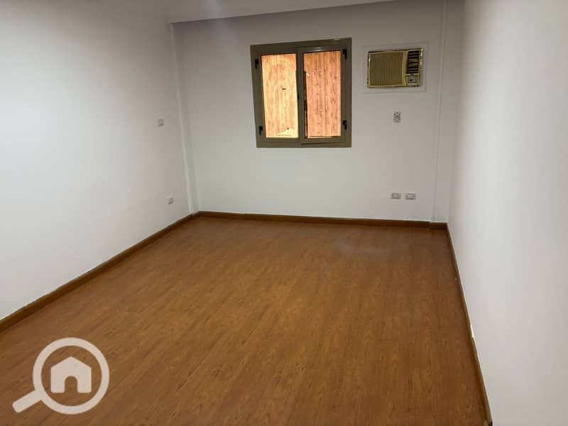 10 47d39cc1-ce72-4821-b5c1-96cb755917f5. jpeg