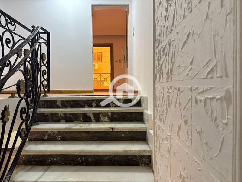 12 6ba2b9f3-466e-401c-8c80-eccccb21265c. jpeg