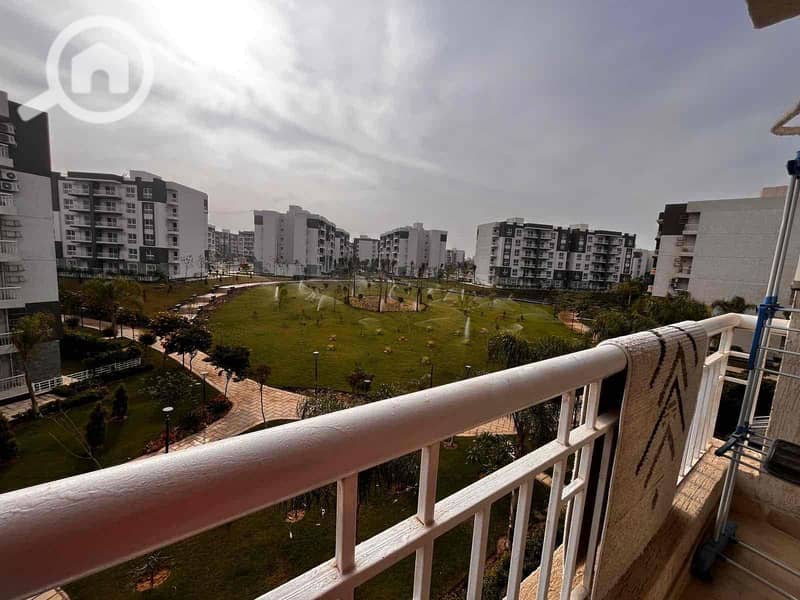 6 329b1035-3d85-466f-bc63-0097b62a481a. jpg