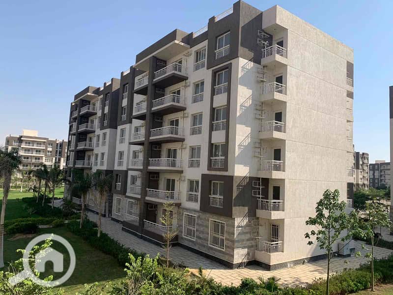 13 b97b7a68-ea09-4608-ab54-8d265ec82bcb. jpg