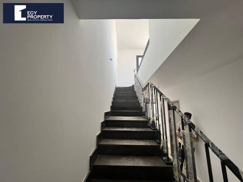 4 _files_WhatsApp Image 2024-04-22 at 5.50. 37 PM (1). jpeg