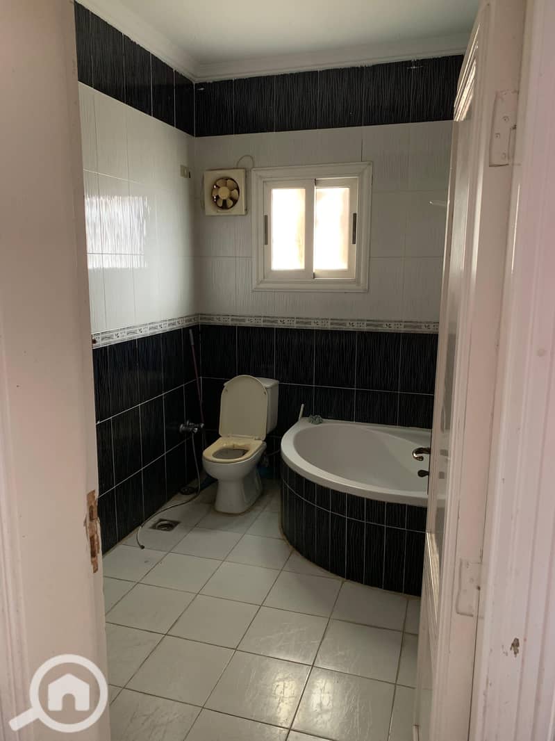 5 9c585883-bf90-493f-8b70-79ade2bbd12a. jpeg