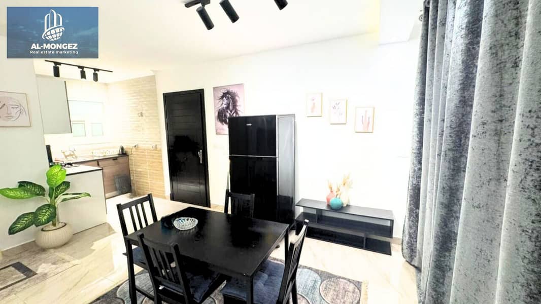 7 09c6b8d8-7ca5-469b-aa49-8958a2ad0762. jpg