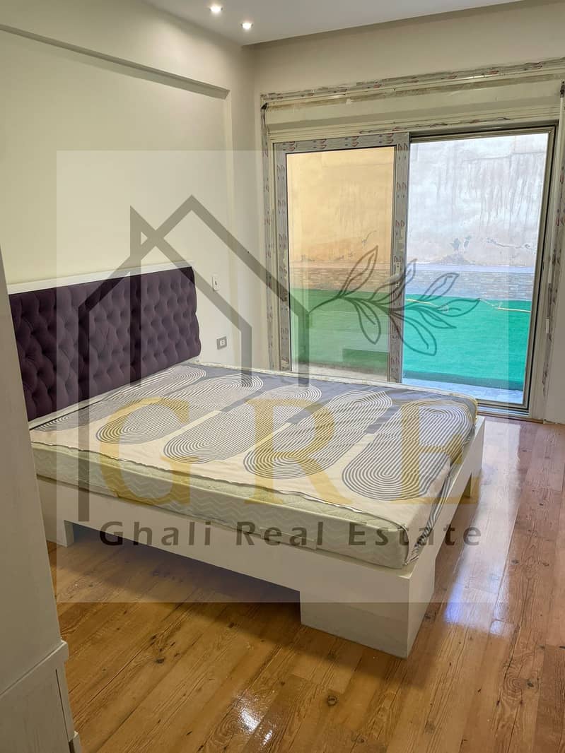 10 d53f39b4-24e6-4675-9673-de37da4c5480. jpg