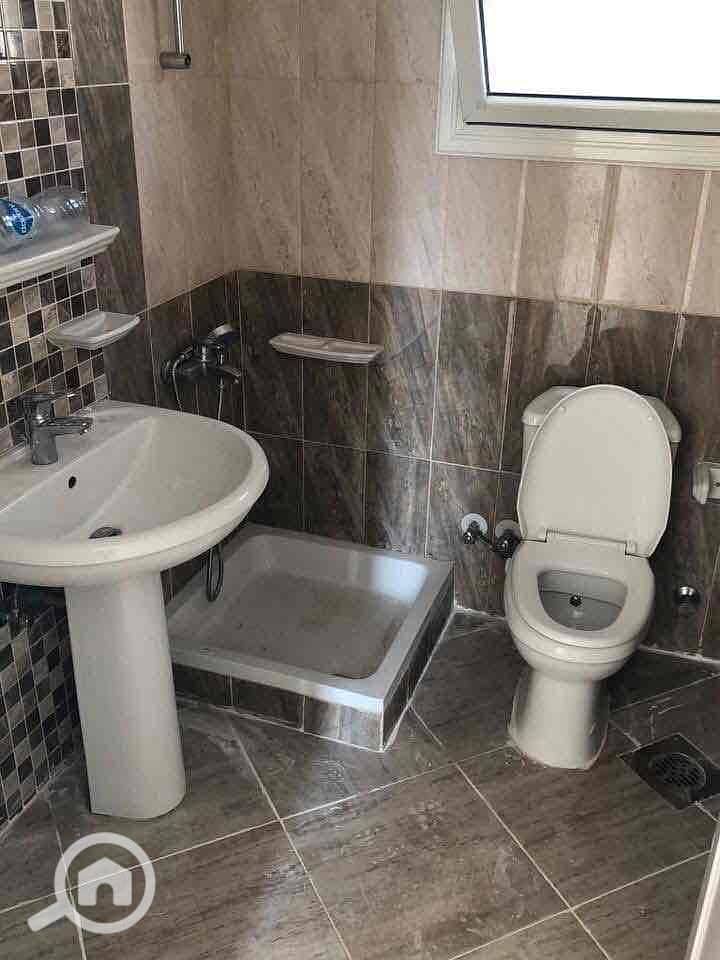 4 69befdf9-3355-4d13-b8a7-cb7494007314. jpg