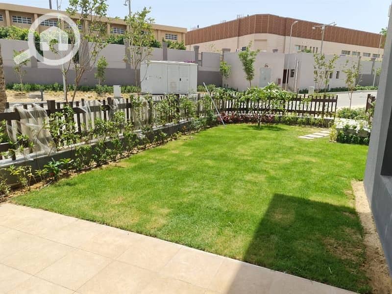 3 e90c476f-ee9d-46e4-9391-dfb741b861b1. jpg