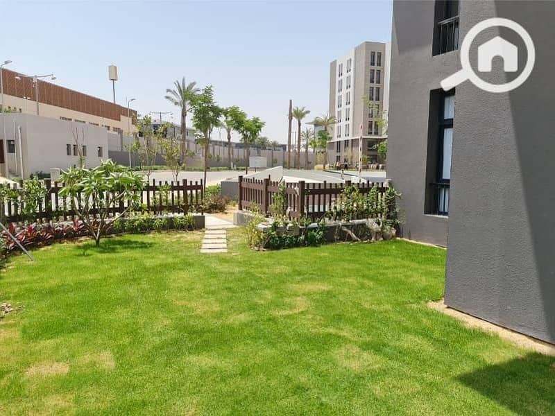 12 967184b6-70cc-4268-81db-f1593d5b6a1e. jpg