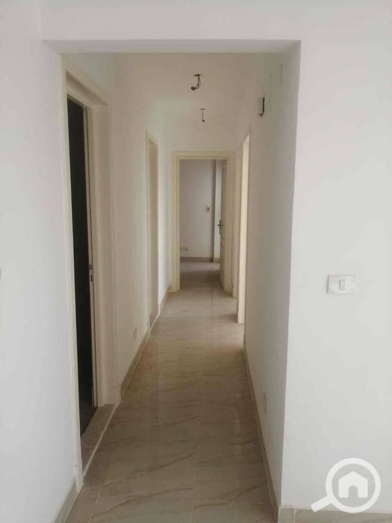 9 7a2f8454-4bc5-4f99-9342-dccd304521e1. jpg