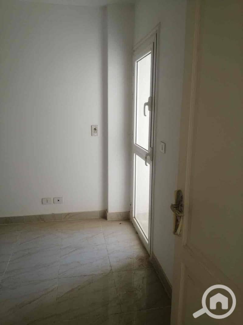 14 9326f8cf-31ae-4bb3-9f98-06b0f262ad97. jpg