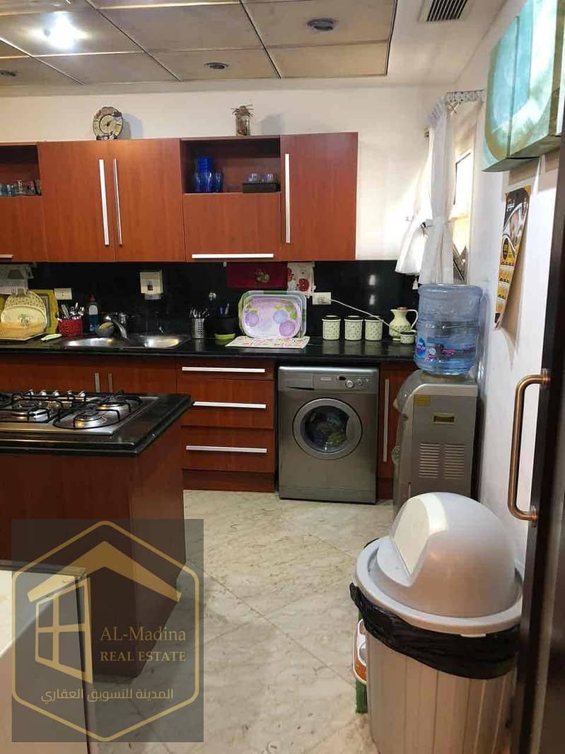 8 07d6fa0f-d19f-4f40-b498-bea7a972ae9e. jpg