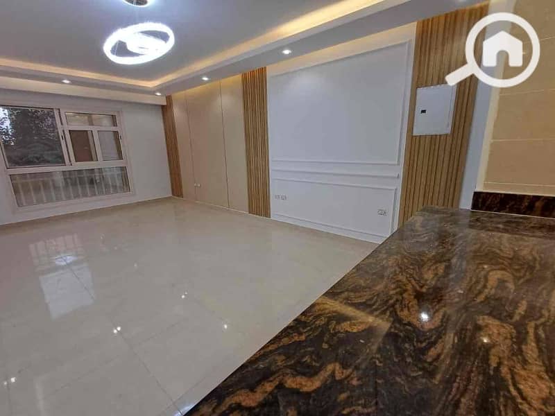 11 d7e77863-ac8a-470a-bd08-da58159fdda7. jpg