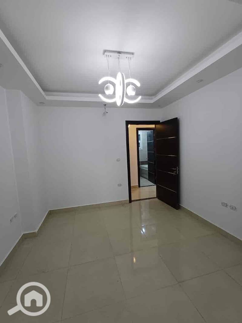 13 c08f46e1-e85c-41e2-8484-eda65e689878. jpg