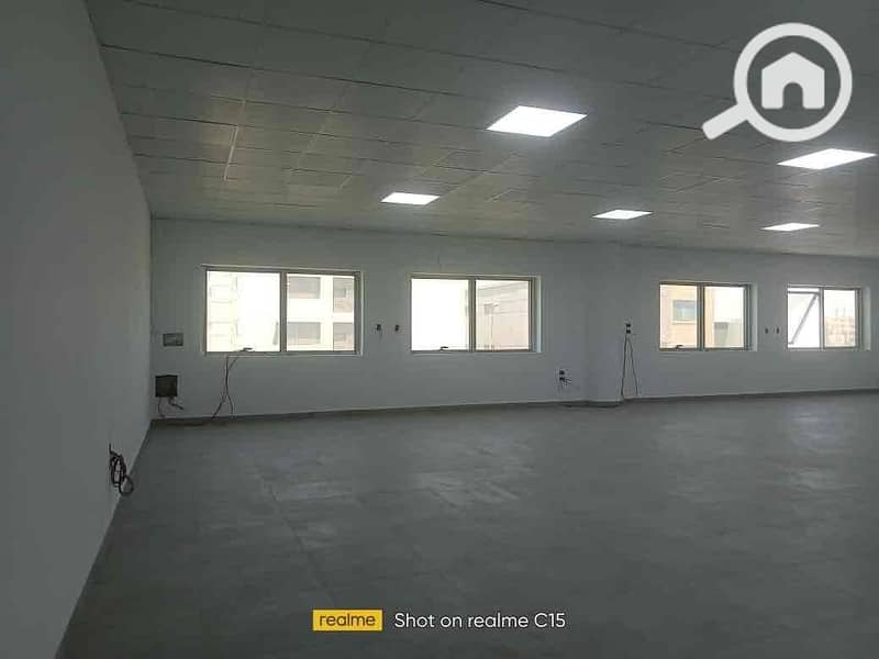 17 0655a147-1ce7-4792-b900-7f34f0b859cd. jpg