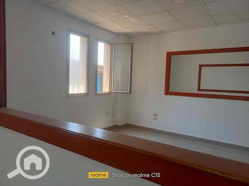 29 4267af51-c4e4-4372-962a-3800e1d6a79a. jpg