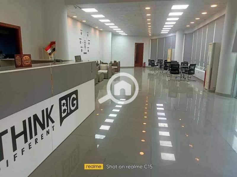 31 6cb6b235-4caf-40ed-8549-3f5c5e365b8d. jpg