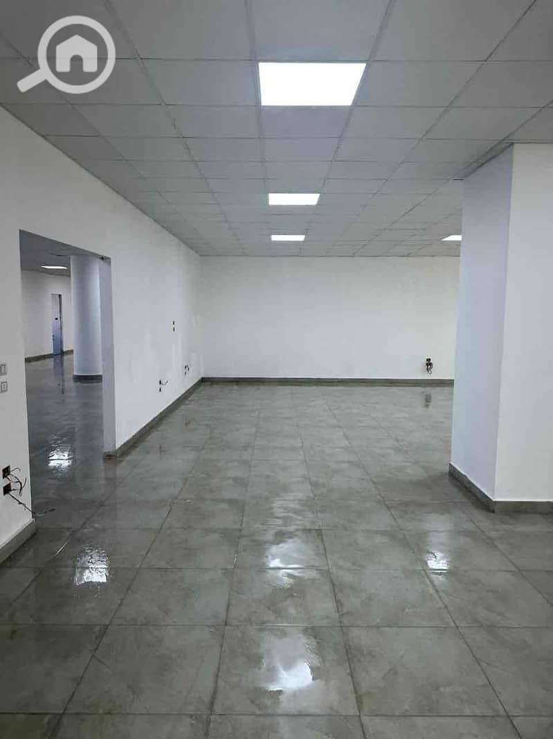 38 64c493a6-dc4b-4a16-acd8-a047ad62189c. jpg