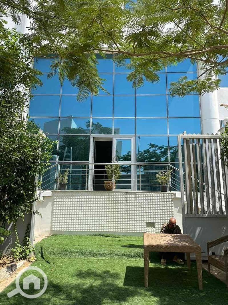 39 27e60d5c-9719-4027-bb37-f806138c1779. jpg