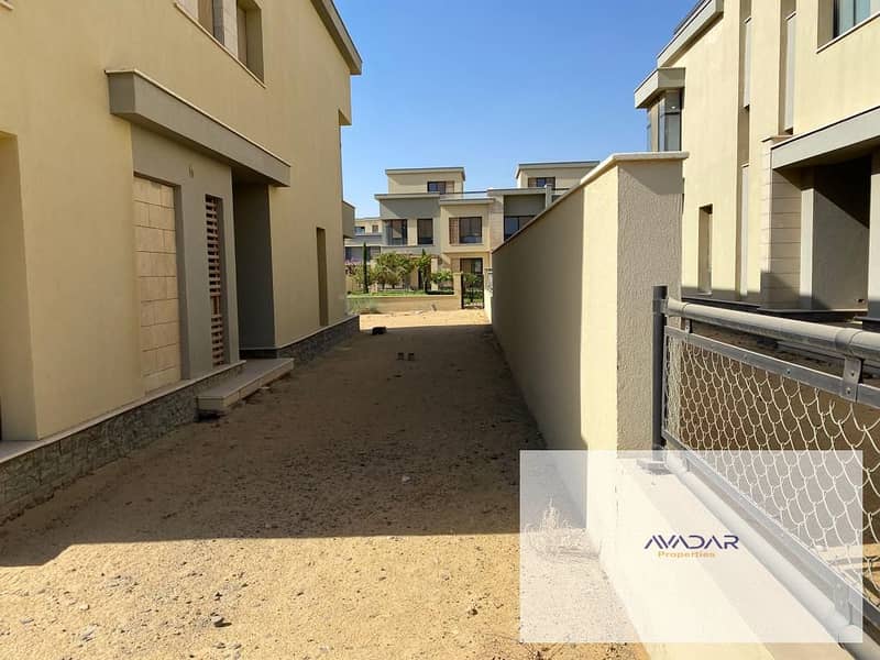 11 f684c572-f672-4f3a-82a4-9edf3a4037a8. jpg